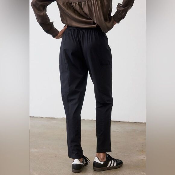 Ruti women’s 0 the cargo pants that will surprise green quiet luxury - Picture 9 of 10